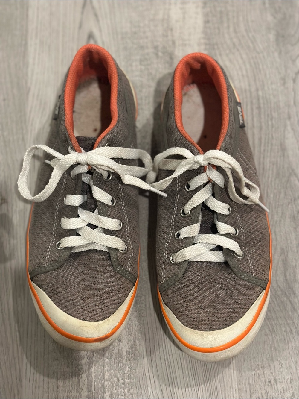 Teva Grey Freewheel Canvas Low Tops Womens Size 8